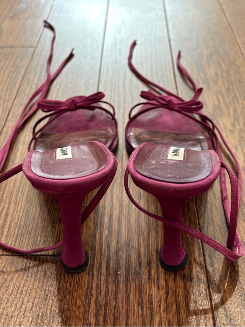 Authentic Manolo Blahnik heels - Picture 6 of 9